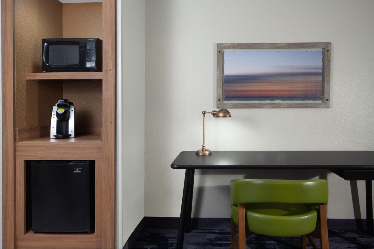 Fairfield Inn & Suites By Marriott צ'ארלסטון מראה חיצוני תמונה